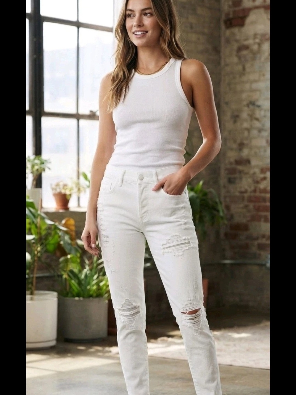 AMIRI White Distressed Skinny Jeans - Women
